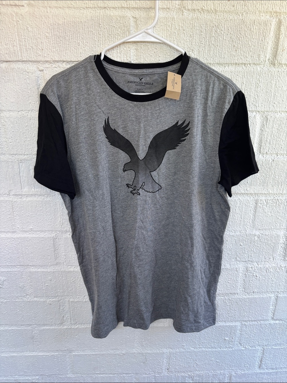 American Eagle Outfitters Grey Tee with Black Eagle Graphic Short Sleeve Tee M